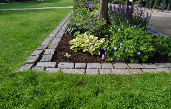 Stone Edging Installation in Redwood City